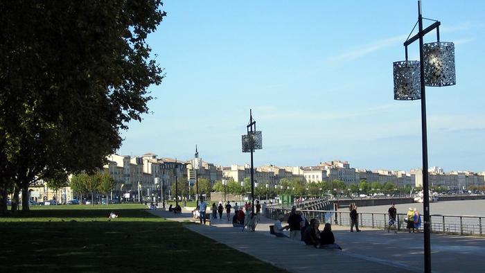 Bordeaux/immobilier/CENTURY21 Talent Immobilier/bordeaux quai garonne