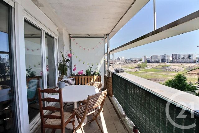 Afficher la photo en grand Appartement F3 à vendre - 3 pièces - 62.0 m2 - BORDEAUX - 33 - AQUITAINE - Century 21 Talent Immobilier