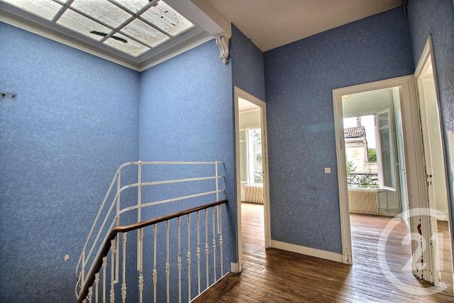 Afficher la photo en grand maison à vendre - 8 pièces - 249.9 m2 - BORDEAUX - 33 - AQUITAINE - Century 21 Talent Immobilier