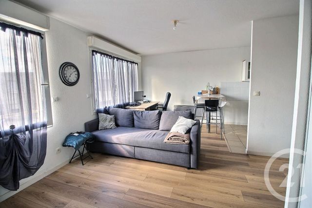 Afficher la photo en grand Appartement F2 à vendre - 2 pièces - 45.0 m2 - BORDEAUX - 33 - AQUITAINE - Century 21 Talent Immobilier