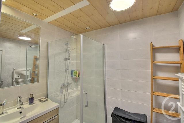 Afficher la photo en grand Appartement T3 à vendre - 3 pièces - 75.53 m2 - BORDEAUX - 33 - AQUITAINE - Century 21 Talent Immobilier