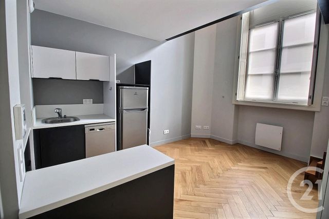Afficher la photo en grand Appartement F3 à vendre - 3 pièces - 48.6 m2 - BORDEAUX - 33 - AQUITAINE - Century 21 Talent Immobilier