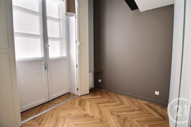 Afficher la photo en grand Appartement F3 à vendre - 3 pièces - 48.6 m2 - BORDEAUX - 33 - AQUITAINE - Century 21 Talent Immobilier