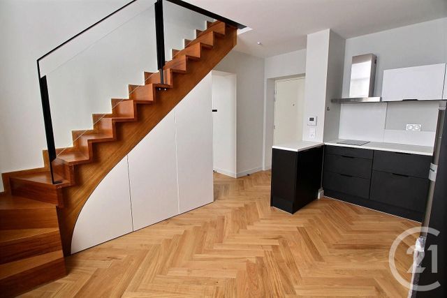 Afficher la photo en grand Appartement F3 à vendre - 3 pièces - 48.6 m2 - BORDEAUX - 33 - AQUITAINE - Century 21 Talent Immobilier