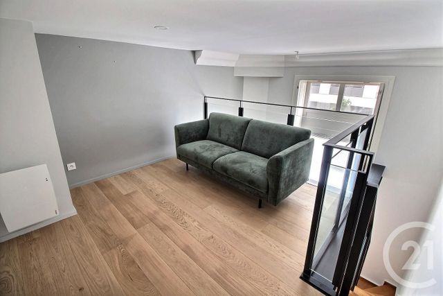 Afficher la photo en grand Appartement F3 à vendre - 3 pièces - 48.6 m2 - BORDEAUX - 33 - AQUITAINE - Century 21 Talent Immobilier