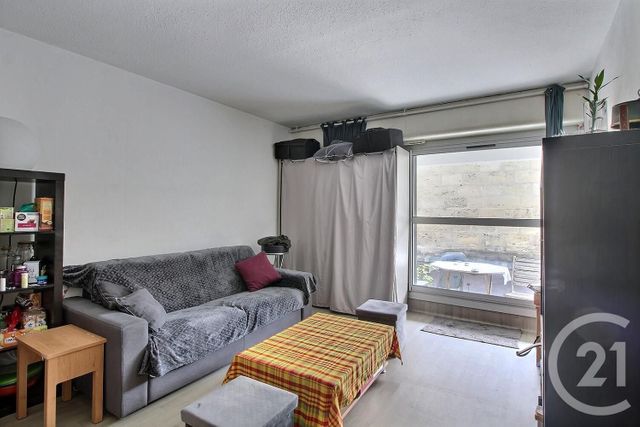 Studio à vendre - 1 pièce - 24.74 m2 - BORDEAUX - 33 - AQUITAINE - Century 21 Talent Immobilier