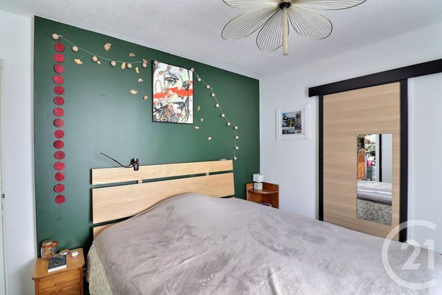 Appartement T2 à vendre - 2 pièces - 47.5 m2 - BORDEAUX - 33 - AQUITAINE - Century 21 Talent Immobilier