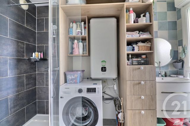 Appartement T2 à vendre - 2 pièces - 47.5 m2 - BORDEAUX - 33 - AQUITAINE - Century 21 Talent Immobilier