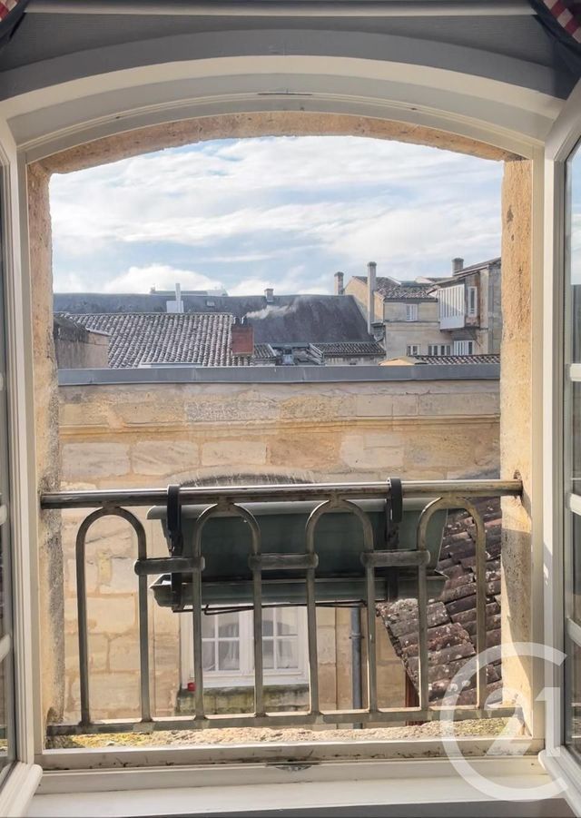 Appartement T1 à vendre - 1 pièce - 40.05 m2 - BORDEAUX - 33 - AQUITAINE - Century 21 Talent Immobilier