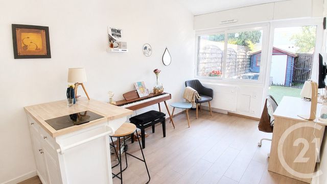 Appartement Studio à vendre - 1 pièce - 18.0 m2 - BORDEAUX - 33 - AQUITAINE - Century 21 Talent Immobilier
