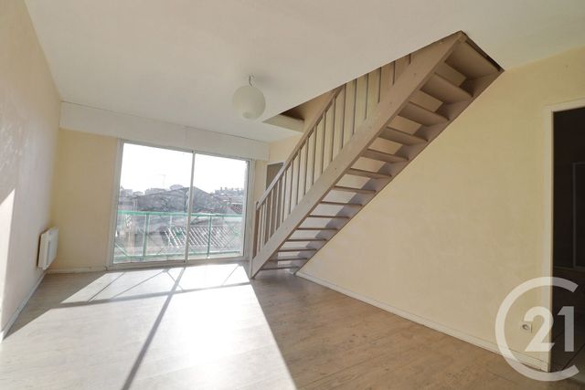 Appartement T4 à vendre - 4 pièces - 63.97 m2 - BORDEAUX - 33 - AQUITAINE - Century 21 Talent Immobilier