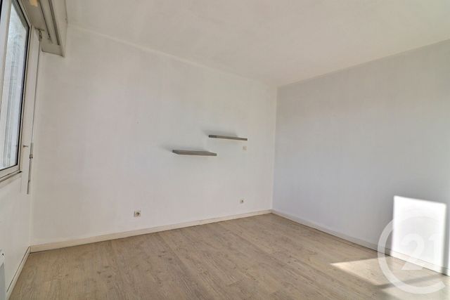 Appartement T4 à vendre - 4 pièces - 63.97 m2 - BORDEAUX - 33 - AQUITAINE - Century 21 Talent Immobilier
