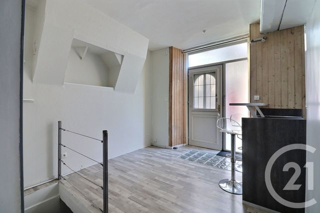 Appartement T1 à vendre - 1 pièce - 27.4 m2 - BORDEAUX - 33 - AQUITAINE - Century 21 Talent Immobilier