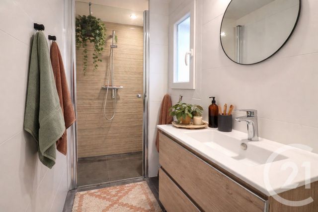 Appartement T2 à vendre - 2 pièces - 54.69 m2 - BORDEAUX - 33 - AQUITAINE - Century 21 Talent Immobilier