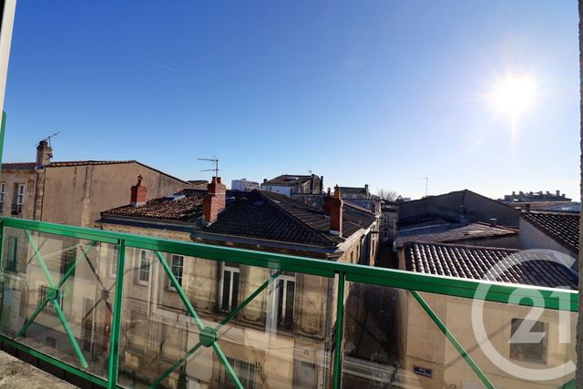 Appartement T4 à vendre - 4 pièces - 63.97 m2 - BORDEAUX - 33 - AQUITAINE - Century 21 Talent Immobilier