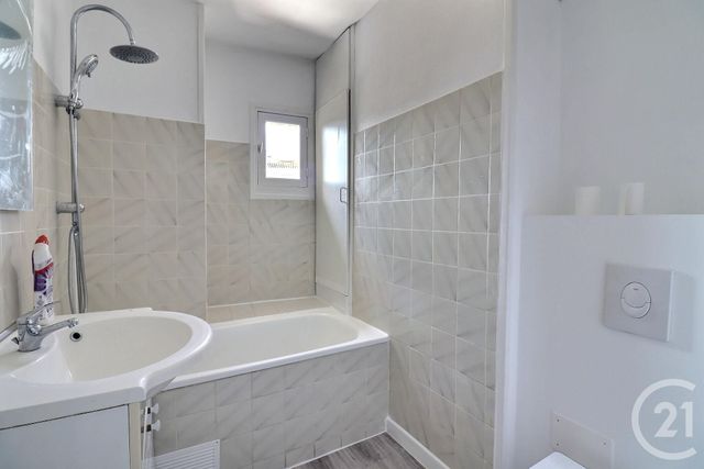 Appartement T1 à vendre - 1 pièce - 21.91 m2 - BORDEAUX - 33 - AQUITAINE - Century 21 Talent Immobilier