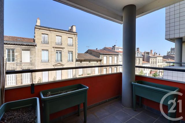 Appartement T2 à vendre - 2 pièces - 48.48 m2 - BORDEAUX - 33 - AQUITAINE - Century 21 Talent Immobilier