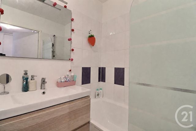 Appartement F2 à vendre - 2 pièces - 47.0 m2 - BORDEAUX - 33 - AQUITAINE - Century 21 Talent Immobilier