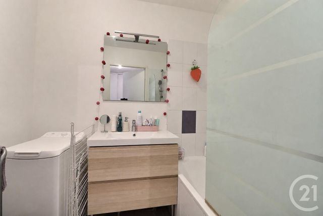 Appartement F2 à vendre - 2 pièces - 47.0 m2 - BORDEAUX - 33 - AQUITAINE - Century 21 Talent Immobilier