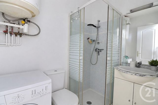 Appartement T1 à vendre - 1 pièce - 23.52 m2 - BORDEAUX - 33 - AQUITAINE - Century 21 Talent Immobilier