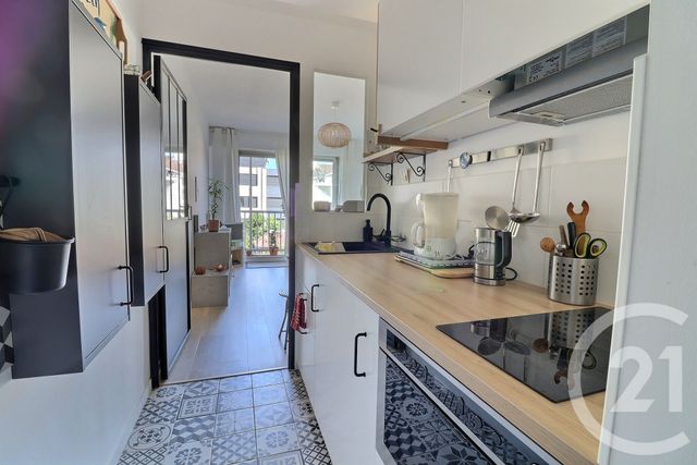 Appartement T1 à vendre - 1 pièce - 27.94 m2 - BORDEAUX - 33 - AQUITAINE - Century 21 Talent Immobilier