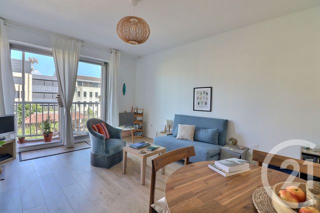 Appartement T1 à vendre - 1 pièce - 27.94 m2 - BORDEAUX - 33 - AQUITAINE - Century 21 Talent Immobilier