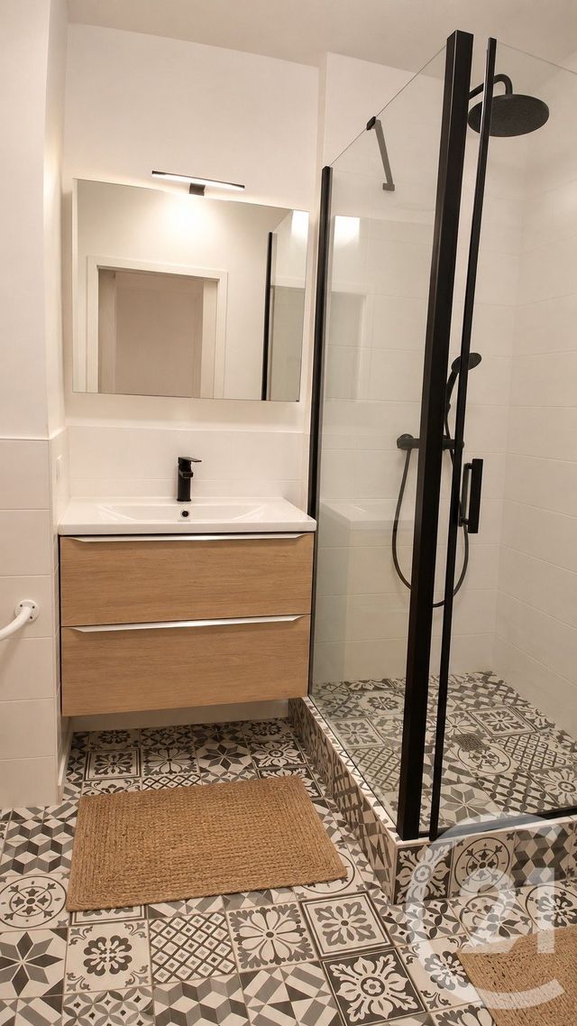 Appartement T1 à vendre - 1 pièce - 27.94 m2 - BORDEAUX - 33 - AQUITAINE - Century 21 Talent Immobilier