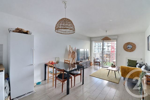 Appartement T3 à vendre - 3 pièces - 60.75 m2 - BORDEAUX - 33 - AQUITAINE - Century 21 Talent Immobilier