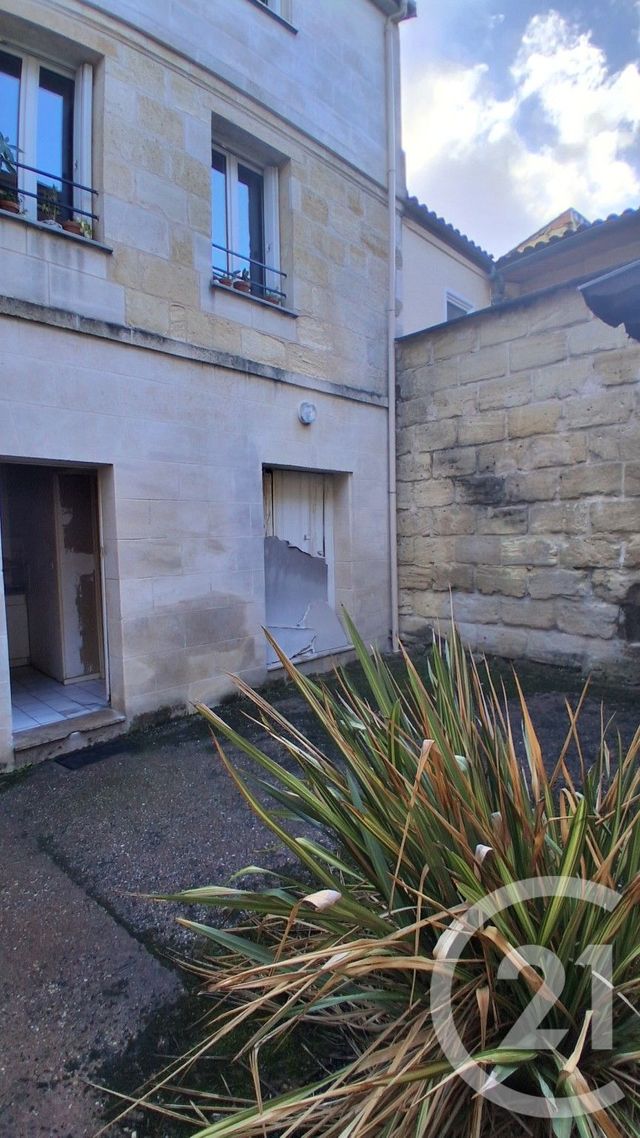Appartement T1 à vendre - 1 pièce - 31.87 m2 - BORDEAUX - 33 - AQUITAINE - Century 21 Talent Immobilier