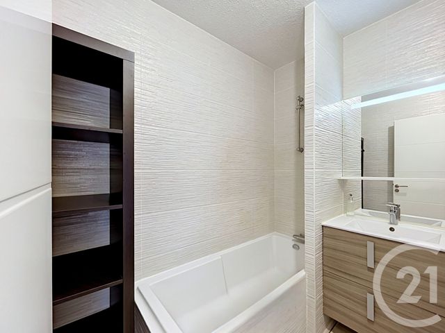 Appartement F3 à vendre - 3 pièces - 72.45 m2 - BORDEAUX - 33 - AQUITAINE - Century 21 Talent Immobilier